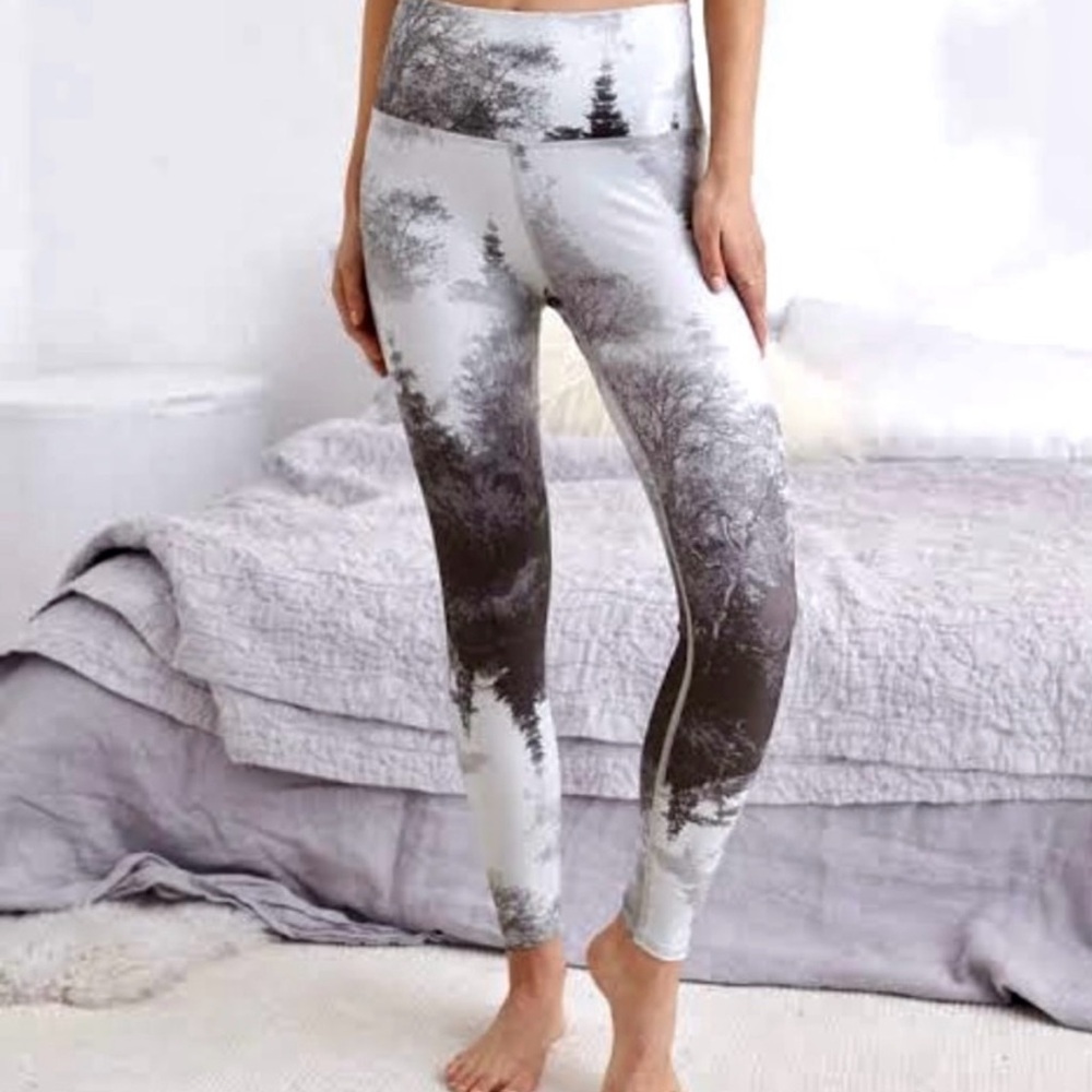 Aerie Forest Print Leggings EUC